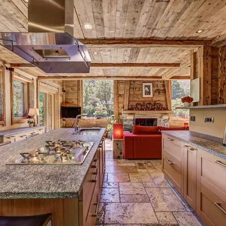 Charming Chalet 5-bedroom In Courmayeur